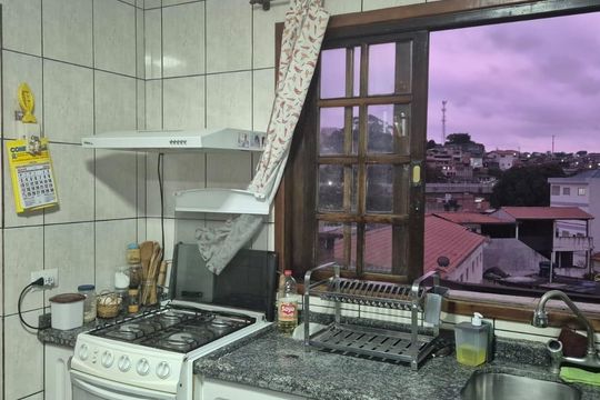 Cozinha de casa para alugar com 3 quartos, 206m² em Jardim Sao Luiz, São Paulo