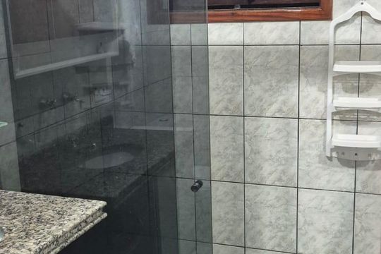 Banheiro  de casa para alugar com 3 quartos, 206m² em Jardim Sao Luiz, São Paulo