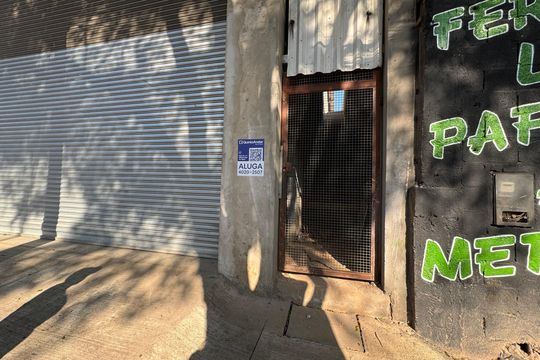 Fachada com PLACA de kitnet/studio para alugar com 1 quarto, 24m² em Rochdale, Osasco