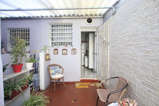 Casa à venda com 3 quartos, 87m² em Cambuci, São Paulo