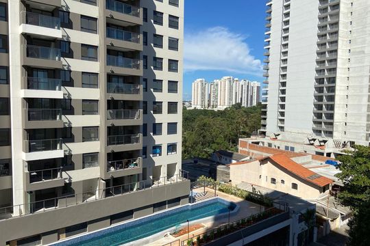 Sala - Vista de apartamento à venda com 2 quartos, 59m² em Vila Yara, Osasco