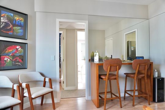 Sala de apartamento à venda com 3 quartos, 95m² em Santo Antônio, Belo Horizonte