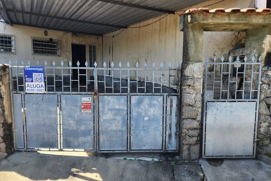 Fachada de casa para alugar com 2 quartos, 80m² em Pita, São Gonçalo