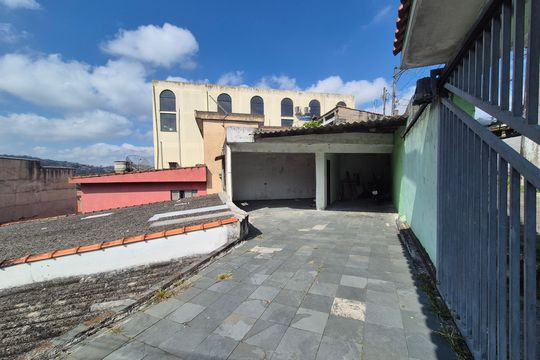 Garagem de casa para alugar com 4 quartos, 250m² em Vila Suíça, Santo André