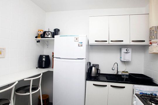 Cozinha + Área de Serviço de apartamento à venda com 3 quartos, 76m² em Rio Branco, Porto Alegre