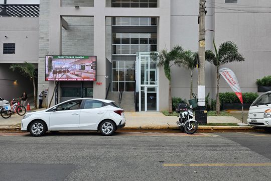 Fachada de apartamento à venda com 2 quartos, 42m² em Barra Funda, São Paulo