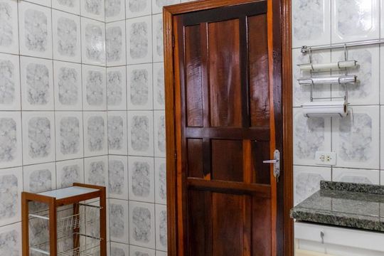 Cozinha de casa de condomínio à venda com 6 quartos, 288m² em Vila Cachoeira, São Paulo