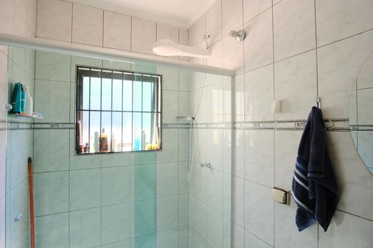 Banheiro social de casa para alugar com 2 quartos, 189m² em Vila Aricanduva, São Paulo