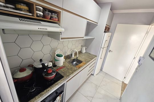 Apartamento à venda com 2 quartos, 73m² em Jardim Wanda, Taboão da Serra