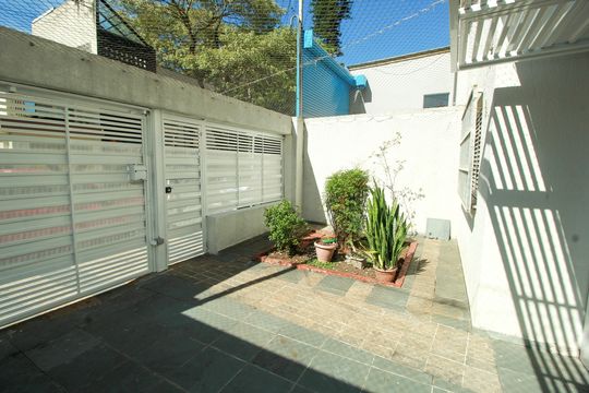 Garagem de casa à venda com 2 quartos, 90m² em Vila Santa Teresa, Santo André