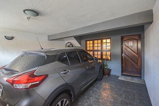 Garagem de casa à venda com 3 quartos, 500m² em Nova Petrópolis, São Bernardo do Campo