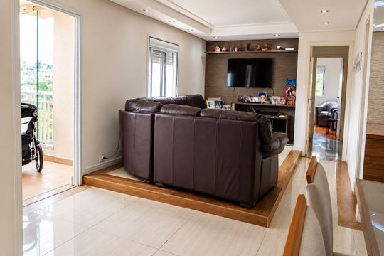 Apartamento à venda com 3 quartos, 107m² em Jardim Henriqueta, Taboão da Serra