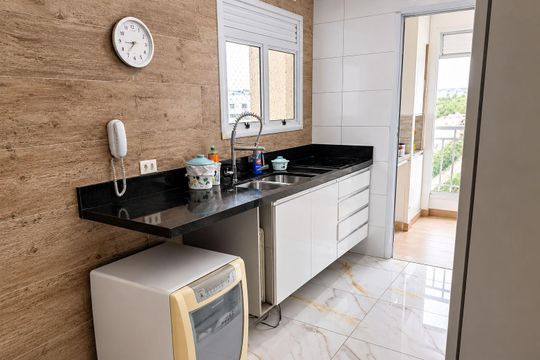 Apartamento à venda com 3 quartos, 107m² em Jardim Henriqueta, Taboão da Serra