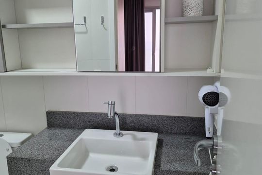 Banheiro de apartamento para alugar com 1 quarto, 38m² em Butantã, São Paulo