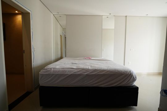Quarto Suíte de apartamento à venda com 1 quarto, 70m² em Parque Jaçatuba, Santo André