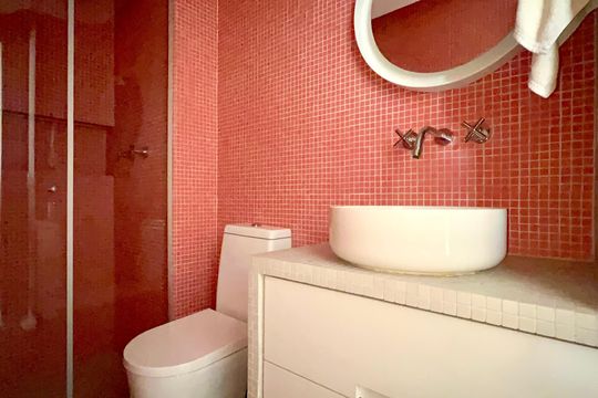 Banheiro de apartamento para alugar com 1 quarto, 51m² em Vila Anglo Brasileira, São Paulo