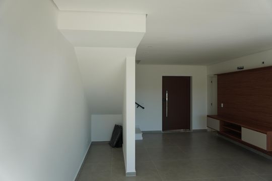 Sala de casa de condomínio para alugar com 2 quartos, 152m² em Alphaville, Santana de Parnaíba