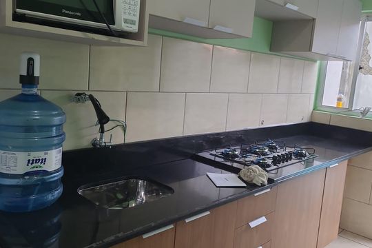 Cozinha de casa à venda com 2 quartos, 88m² em Guajuviras, Canoas
