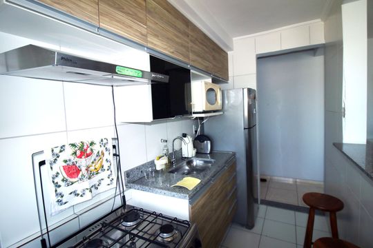 Cozinha de apartamento à venda com 2 quartos, 48m² em Irajá, Rio de Janeiro