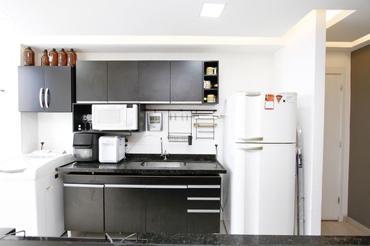 Cozinha de apartamento à venda com 3 quartos, 76m² em Nova Suíça, Belo Horizonte