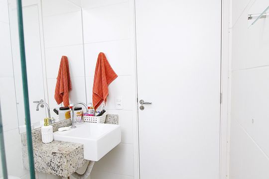 Banheiro Social de apartamento à venda com 3 quartos, 76m² em Nova Suíça, Belo Horizonte