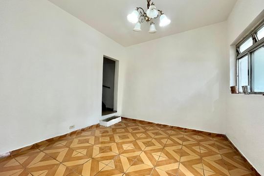 Sala de casa à venda com 2 quartos, 220m² em Americanópolis, São Paulo