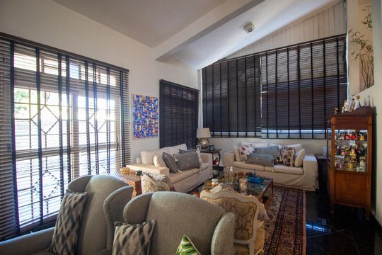 Sala 2 de casa para alugar com 4 quartos, 400m² em Jardim Santa Rosália, Sorocaba