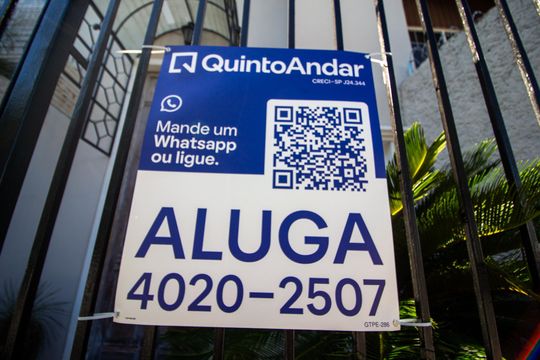 Placa de casa para alugar com 4 quartos, 400m² em Jardim Santa Rosália, Sorocaba