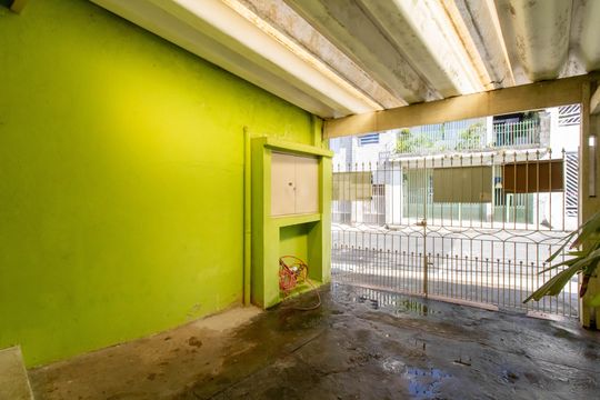 Garagem de casa à venda com 3 quartos, 150m² em Jardim Alvorada, Guarulhos