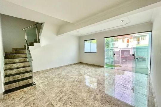 Sala de casa para alugar com 3 quartos, 94m² em Santa Amelia, Belo Horizonte
