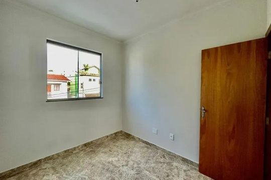 Casa para alugar com 3 quartos, 94m² em Santa Amelia, Belo Horizonte