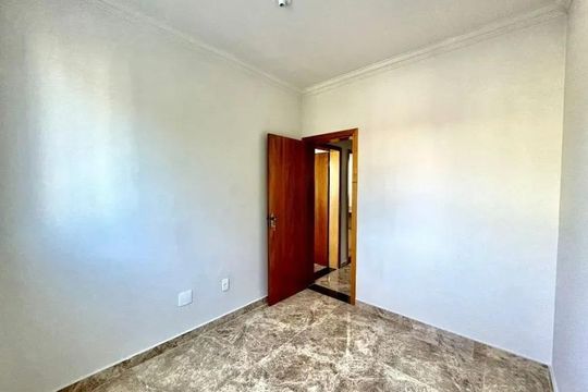 Casa para alugar com 3 quartos, 94m² em Santa Amelia, Belo Horizonte
