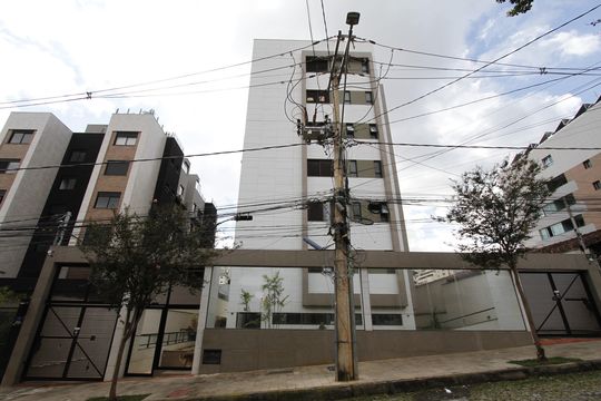Fachada de apartamento à venda com 4 quartos, 135m² em Serra, Belo Horizonte