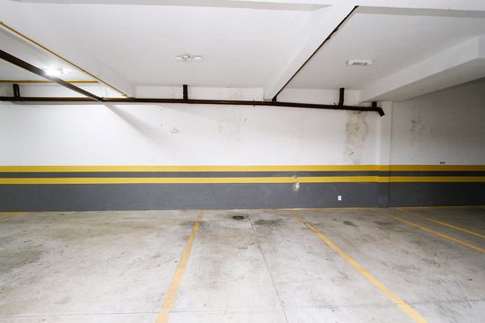 Garagem de apartamento à venda com 4 quartos, 135m² em Serra, Belo Horizonte