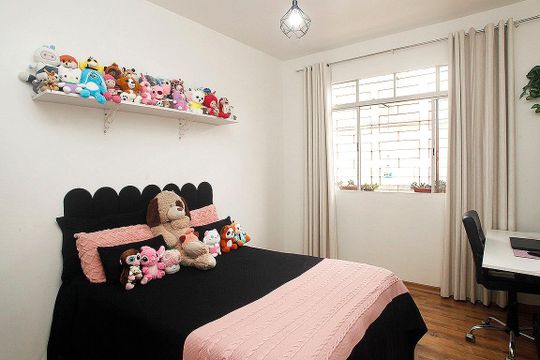 Quarto 1 de apartamento à venda com 2 quartos, 74m² em Farroupilha, Porto Alegre