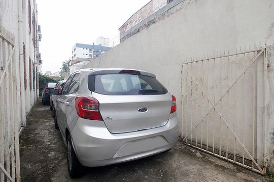 Área Comum - Garagem (rotativo - vagas limitadas) de apartamento à venda com 2 quartos, 74m² em Farroupilha, Porto Alegre