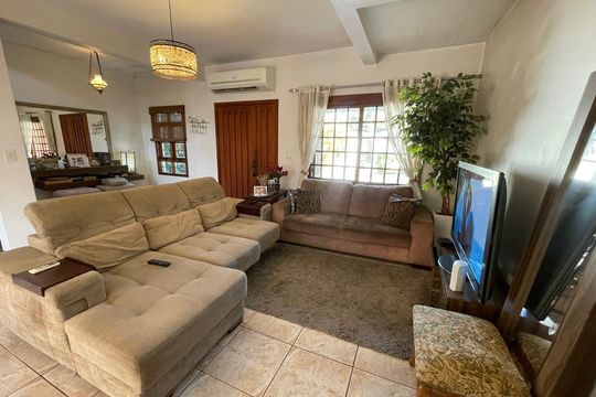 Casa à venda com 3 quartos, 235m² em Primavera, Novo Hamburgo