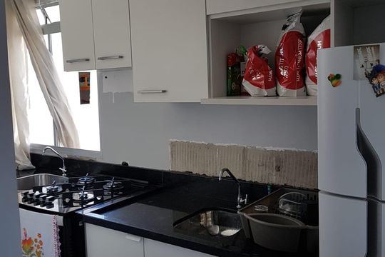 Cozinha de apartamento à venda com 2 quartos, 39m² em Jardim Casablanca, São Paulo