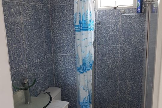 Banheiro de apartamento à venda com 2 quartos, 39m² em Jardim Casablanca, São Paulo