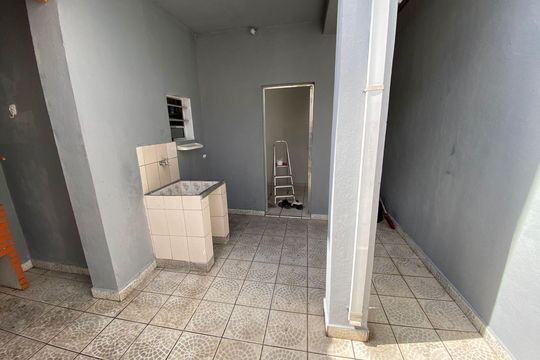 Casa à venda com 2 quartos, 120m² em Campo Grande, São Paulo