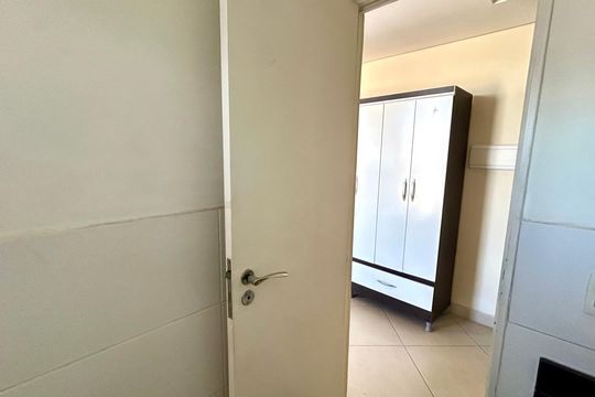 Banheiro de kitnet/studio para alugar com 1 quarto, 37m² em Vila Augusta, Guarulhos