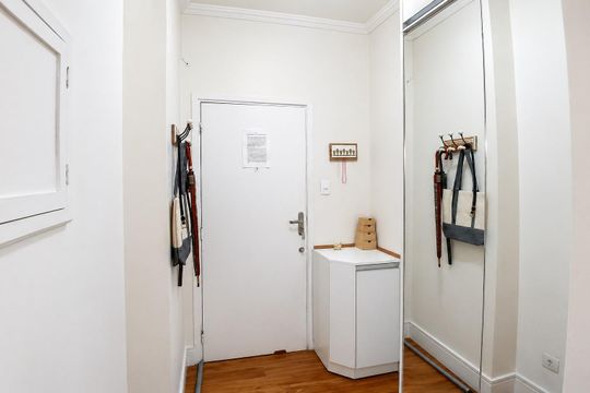 Hall de Entrada de apartamento à venda com 1 quarto, 42m² em Bela Vista, São Paulo