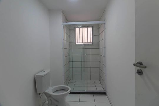 Banheiro de apartamento para alugar com 2 quartos, 49m² em Jardim Iguatemi, São Paulo