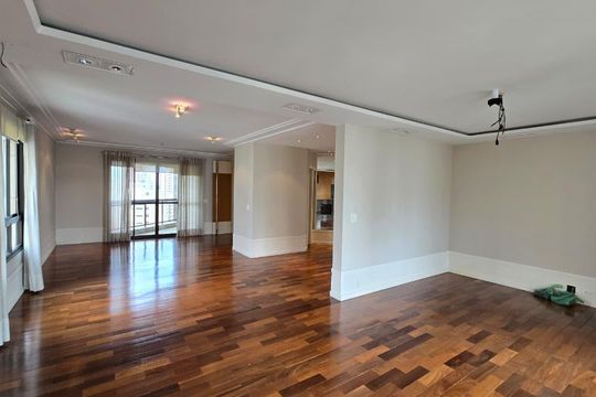 Sala  de apartamento à venda com 3 quartos, 221m² em Vila Suzana, São Paulo