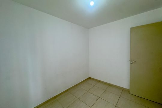 Quarto 1 de apartamento para alugar com 2 quartos, 44m² em Água Chata, Guarulhos