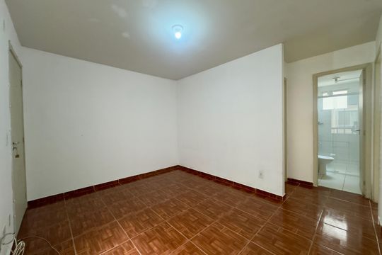 Sala de apartamento para alugar com 2 quartos, 44m² em Água Chata, Guarulhos