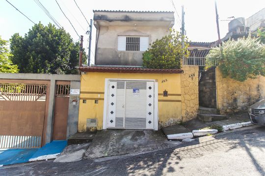 Fachada + Placa de casa para alugar com 2 quartos, 60m² em Vila Progresso (zona Leste), São Paulo