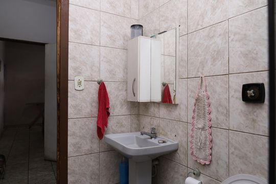 Banheiro 1 de casa à venda com 3 quartos, 200m² em Vila Progresso (zona Leste), São Paulo
