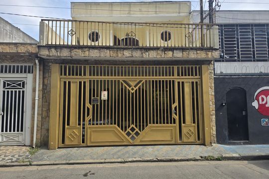 Fachada  de casa para alugar com 4 quartos, 350m² em Vila das Bandeiras, Guarulhos