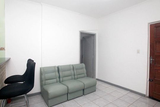 Sala de apartamento para alugar com 1 quarto, 56m² em Centro Histórico, Porto Alegre
